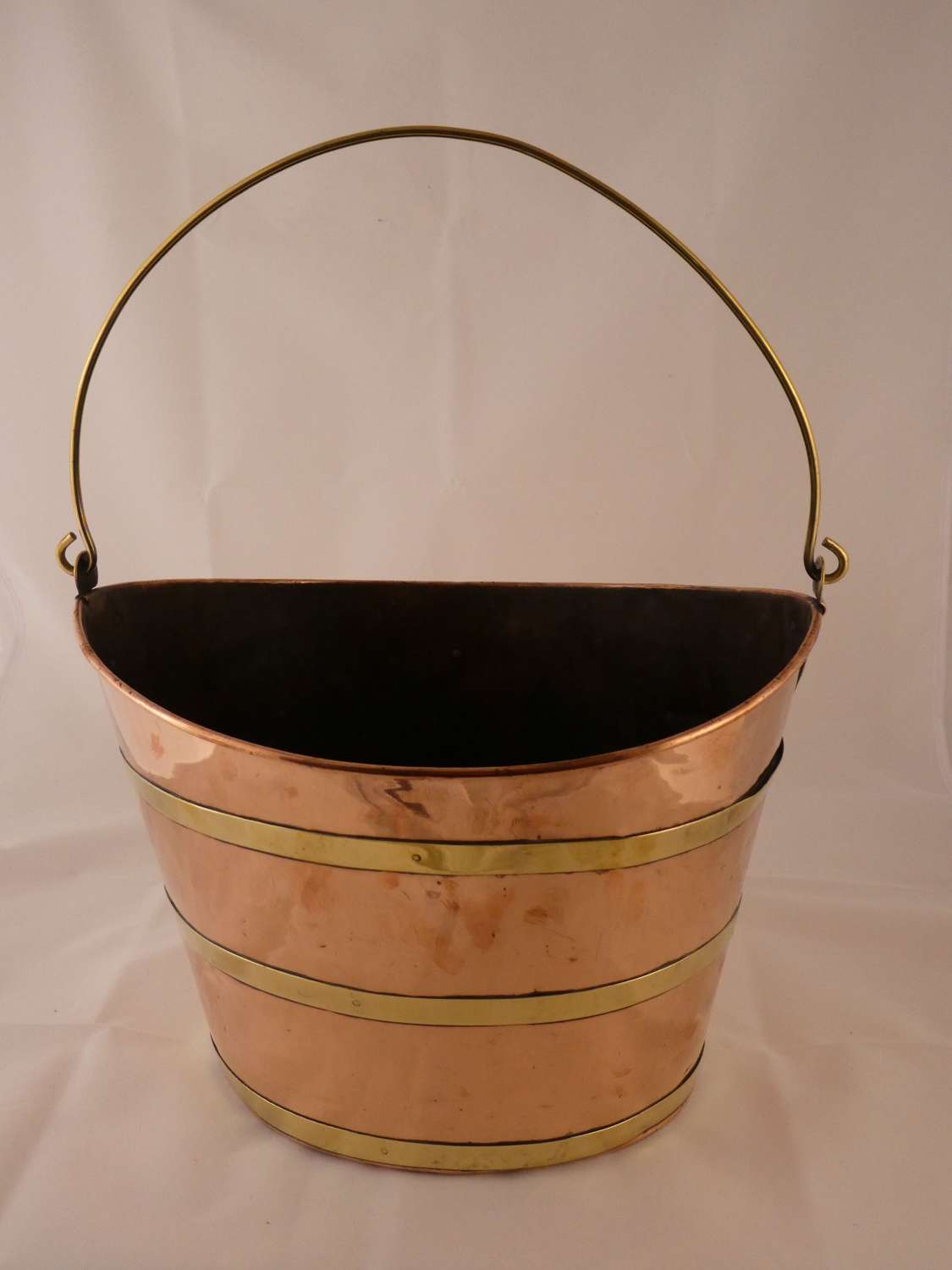 Oval Bucket