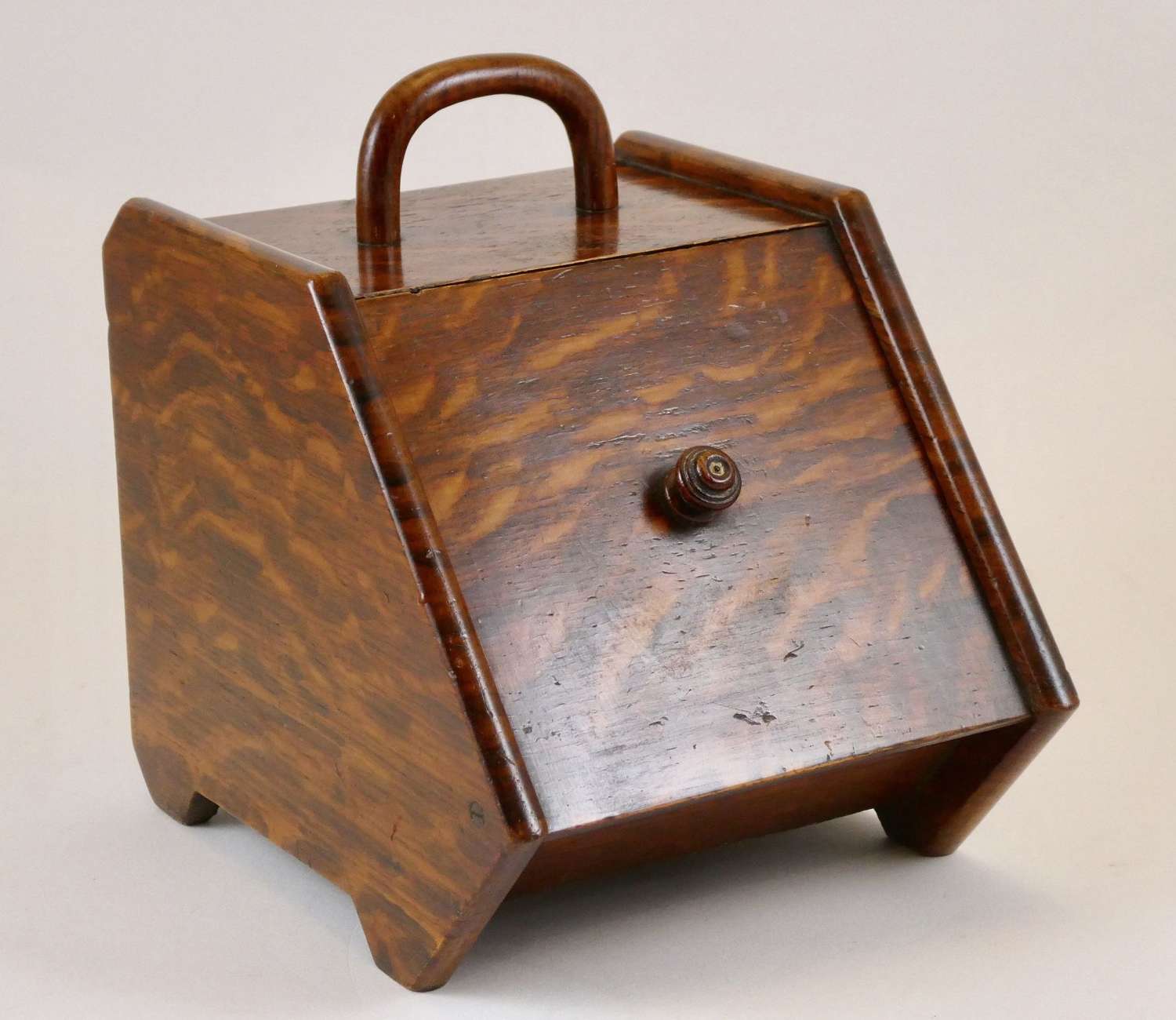Late Victorian Oak Cigar Box